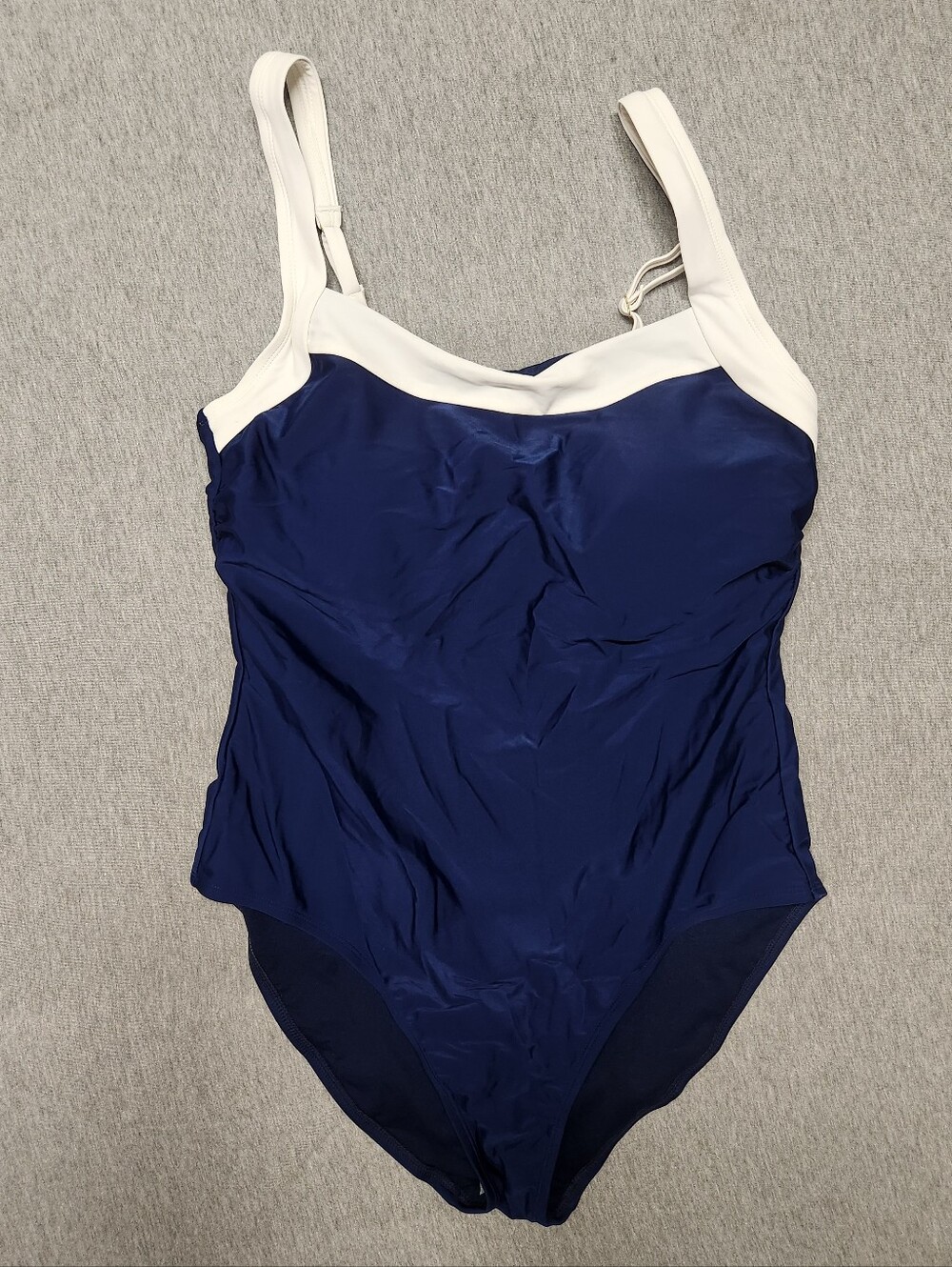 Shade & Shore Women’s Contrast‑Binding One‑Piece Swimsuit – Navy Blue (Size XL)